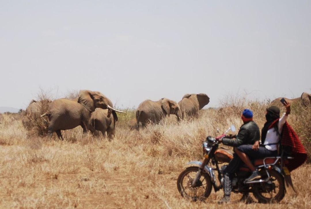 Amboseli Cultural Camping Exterior photo